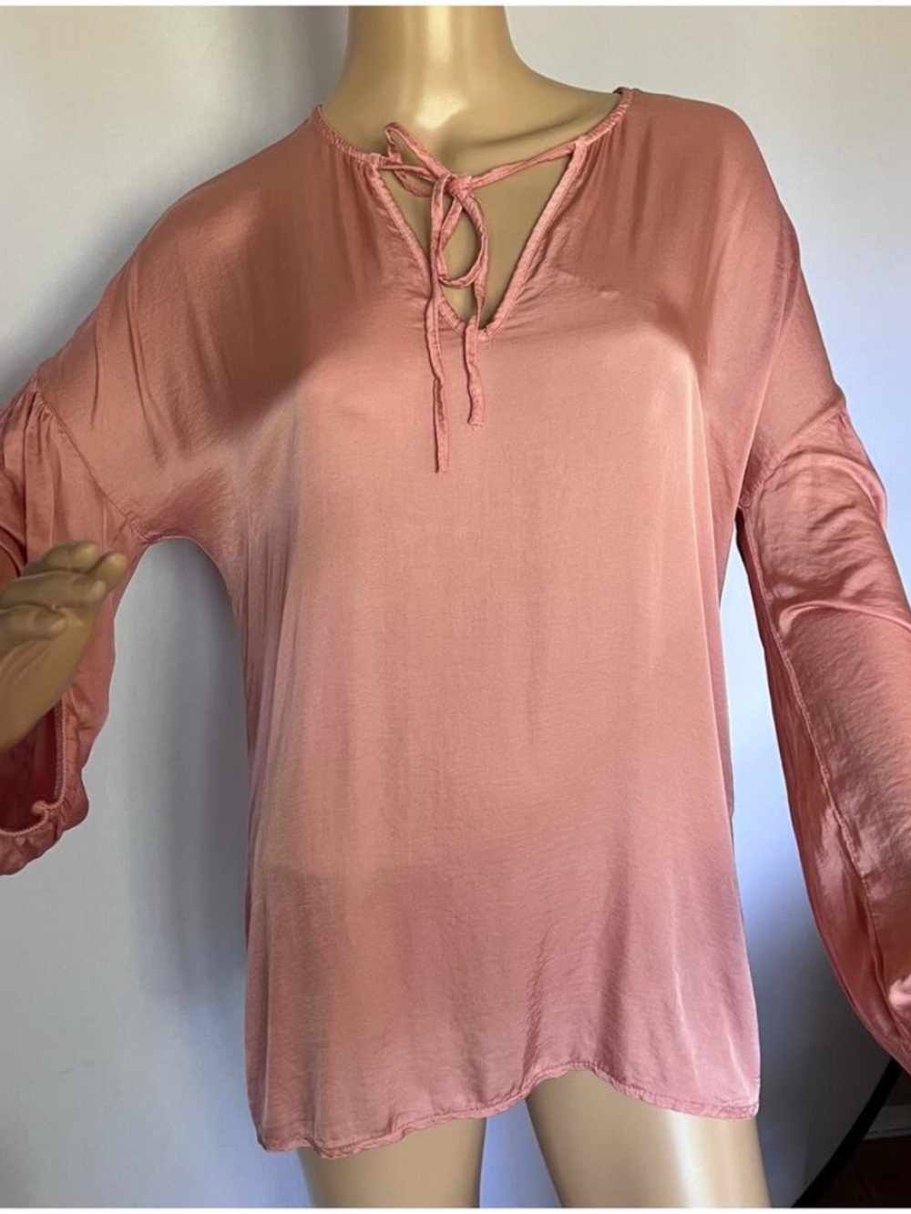 Women's Pink Tie-Neck Satin Blouse NWT